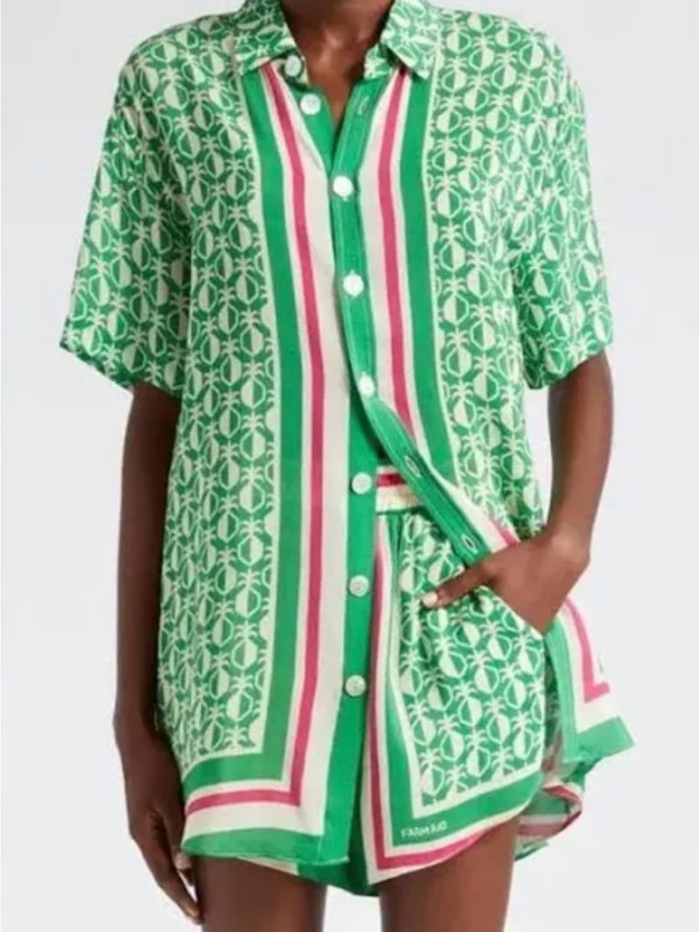 FARM Rio Pineapple Scarf Button down + shorts SET - Picture 9 of 9